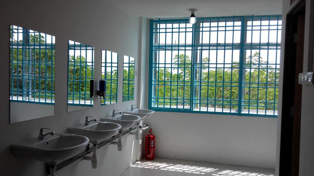 Roof Talk Theme Hostel Johor Bahru Quarto foto